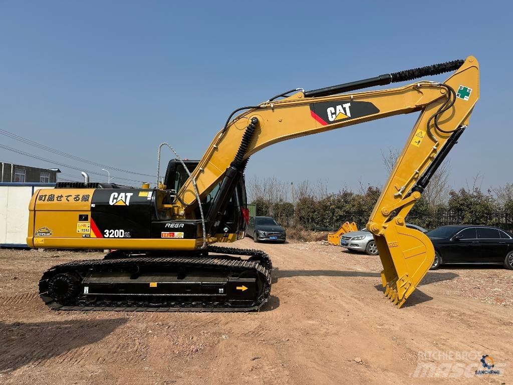CAT 320D2L Roomikekskavaatorid