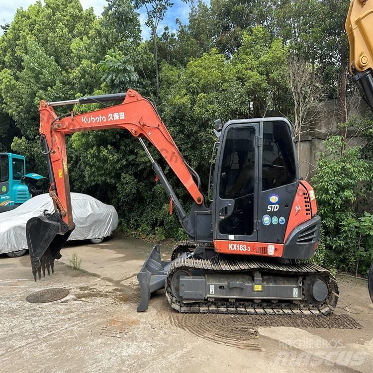 Kubota 183-3 Roomikekskavaatorid