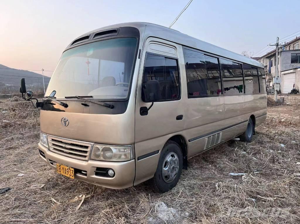 Toyota Coaster Bus Väikebussid