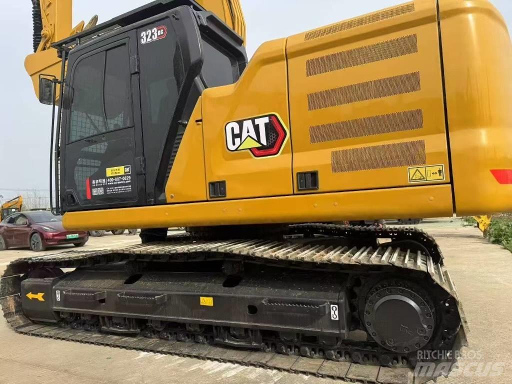 CAT 323GC Roomikekskavaatorid