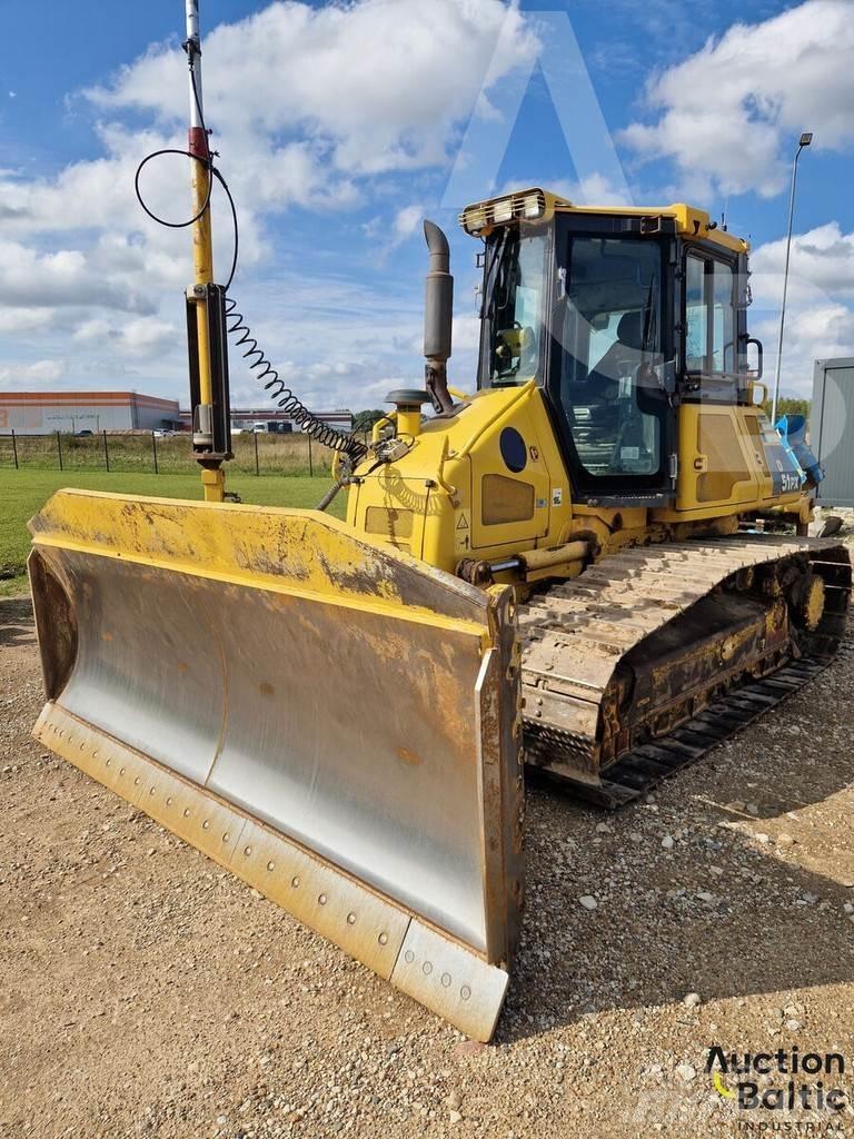 Komatsu D51PX-22 Buldooserid