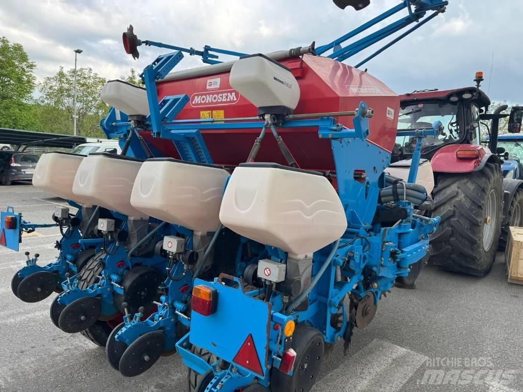 Monosem NX 8 FILE Täppiskülvikud