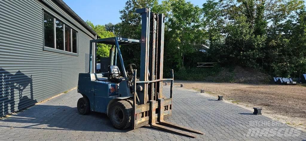Clark 3 ton diesel Kahveltõstukid - muud