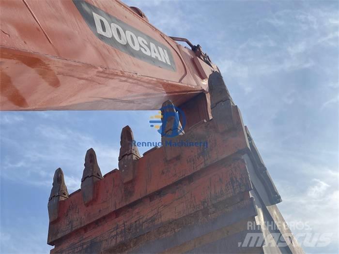 Doosan DX 380 LC Roomikekskavaatorid