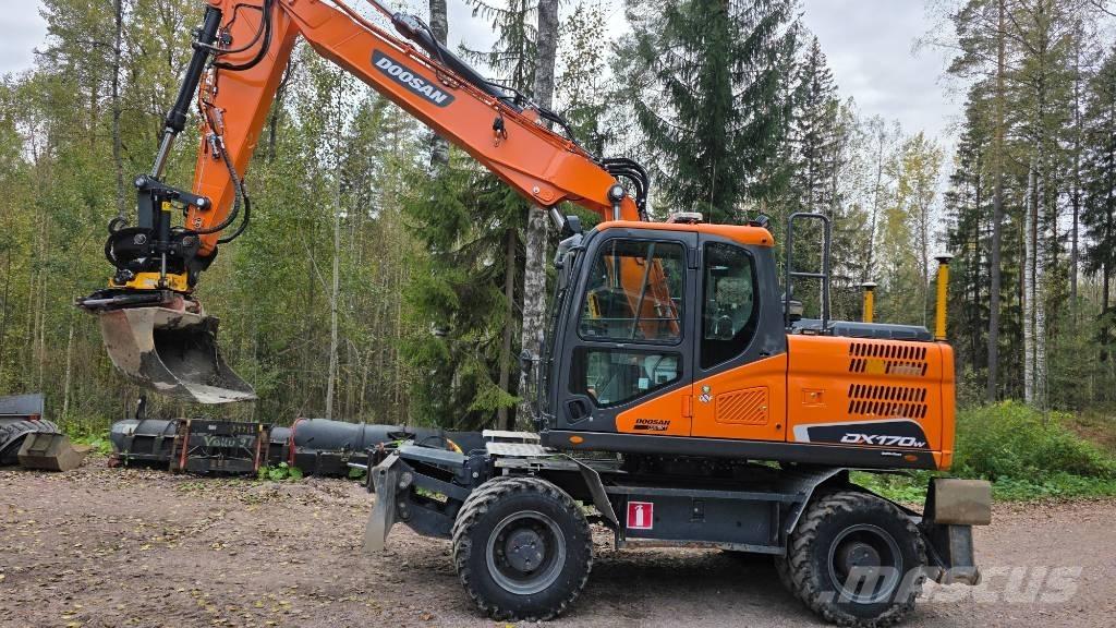 Doosan DX 170 W Ratasekskavaatorid
