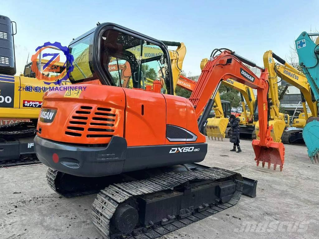 Doosan DX 60 Miniekskavaatorid < 7 t