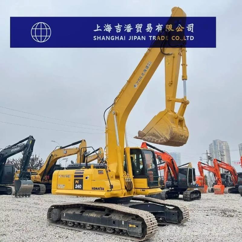 Komatsu PC 240-8 Roomikekskavaatorid