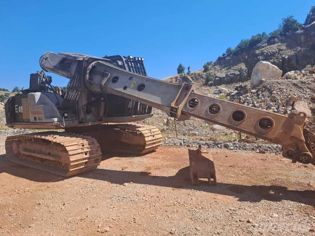Gradall XL 4200 III Maaalused laadurid