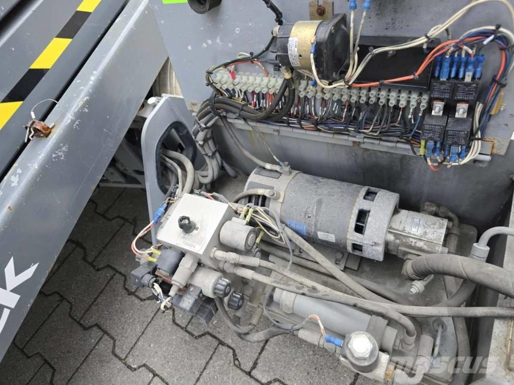 SkyJack SJ 3226 Käärtõstukid