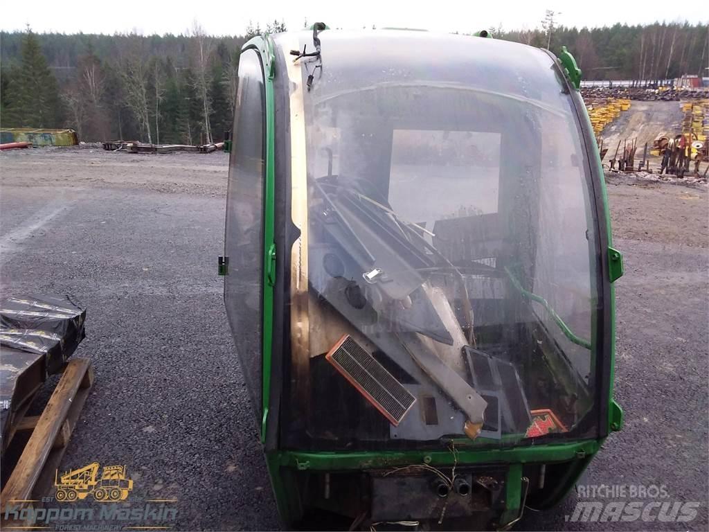 John Deere 1910e Kabiinid