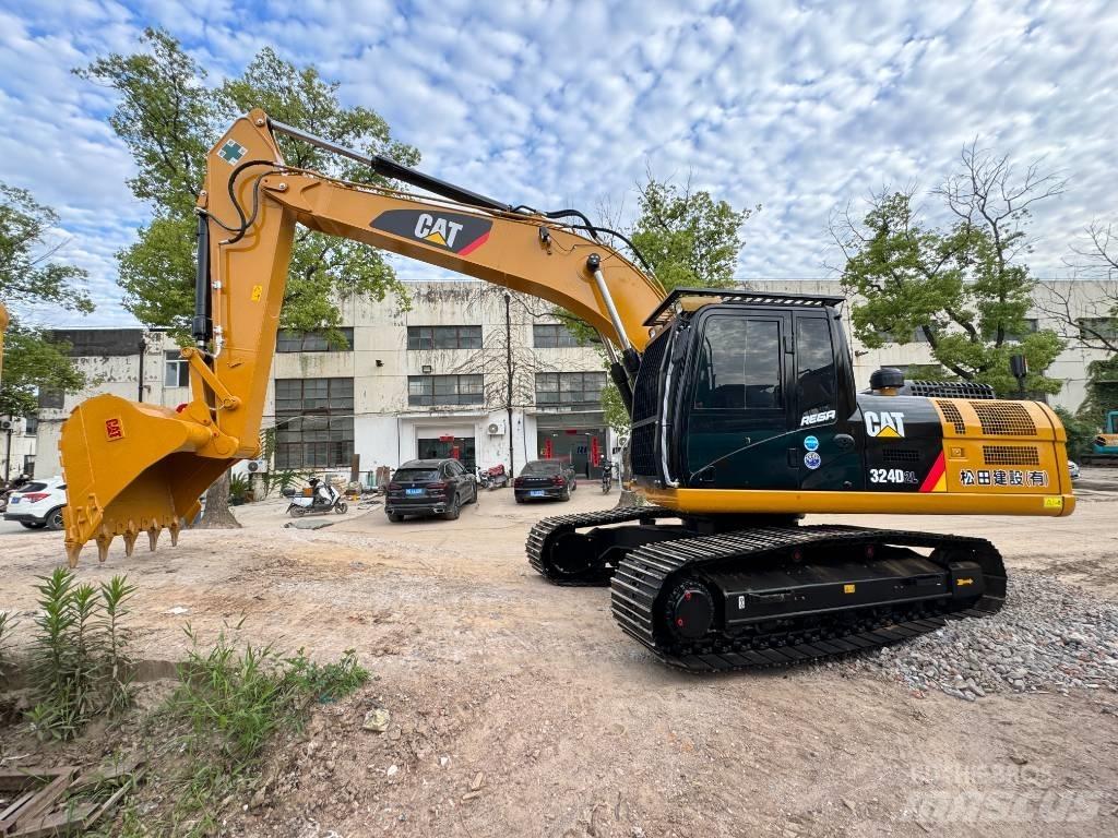 CAT 324 D2 L Roomikekskavaatorid