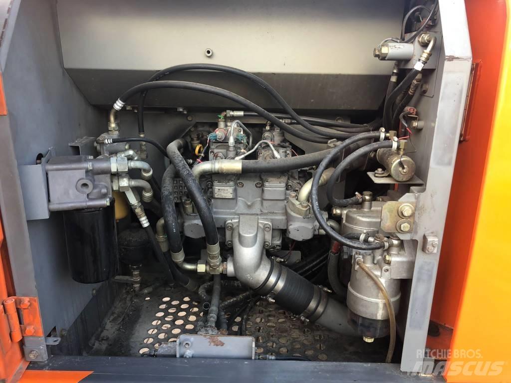 Hitachi ZX 210 LC-3 Roomikekskavaatorid
