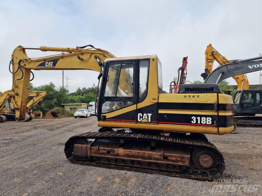 CAT 318 B L Roomikekskavaatorid