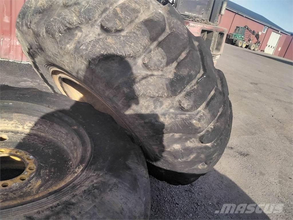 Nokian Els 17,5x25 Rehvid, rattad ja veljed