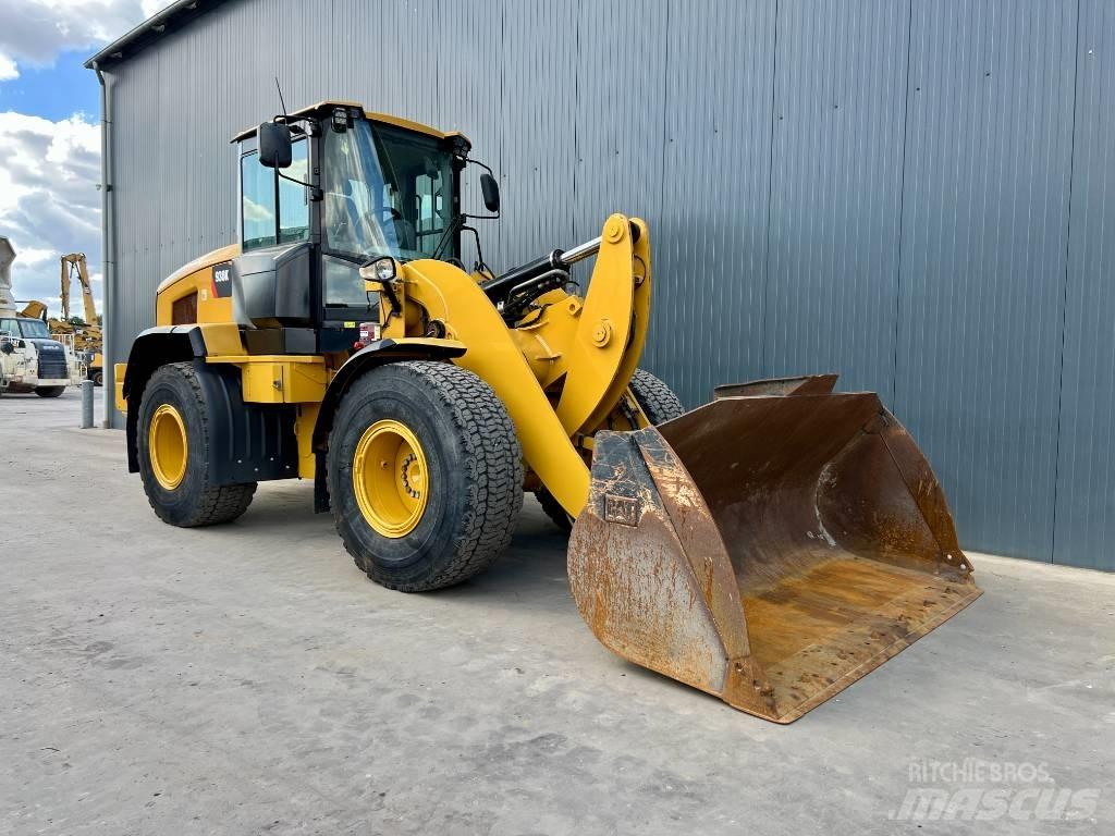 CAT 930K Rataslaadurid