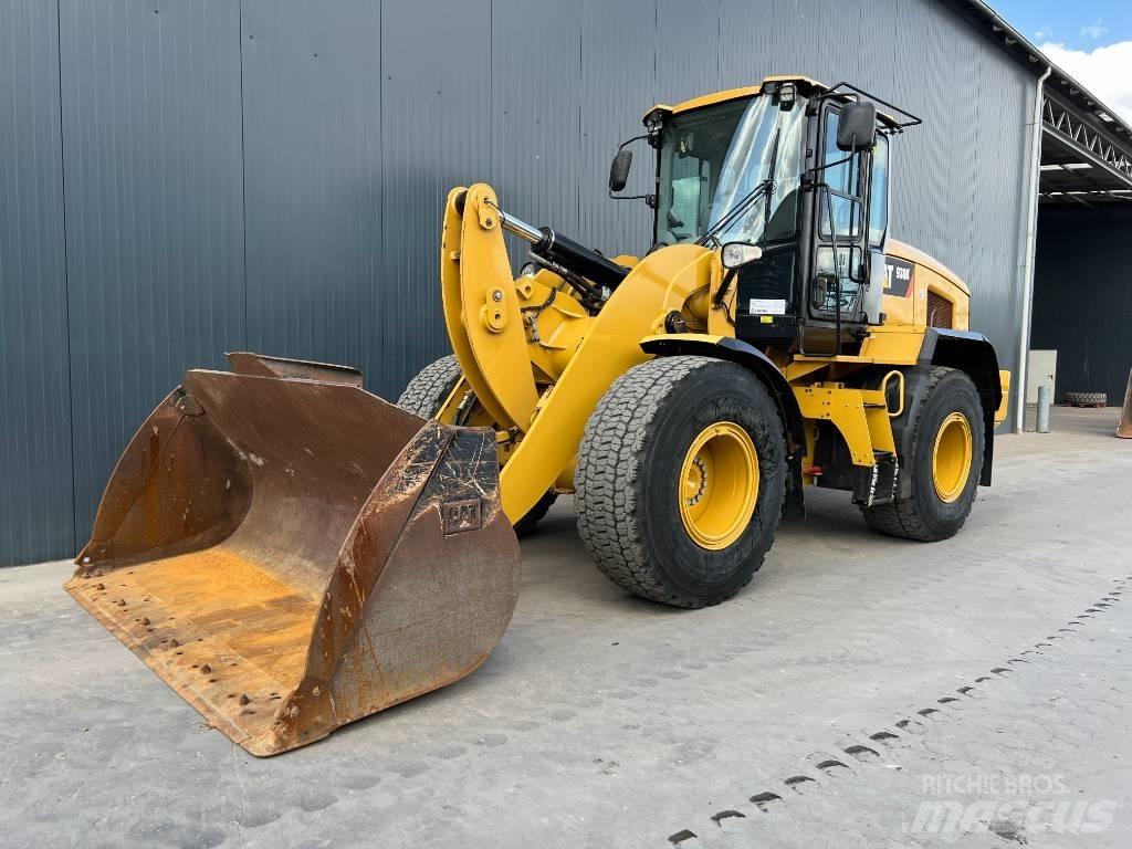 CAT 930K Rataslaadurid