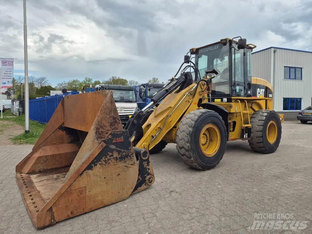 CAT 930G Rataslaadurid