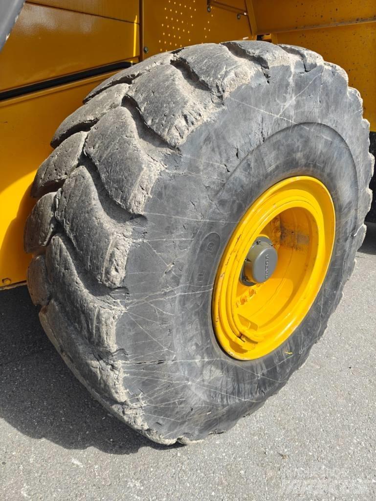 Volvo L 180 E Rataslaadurid