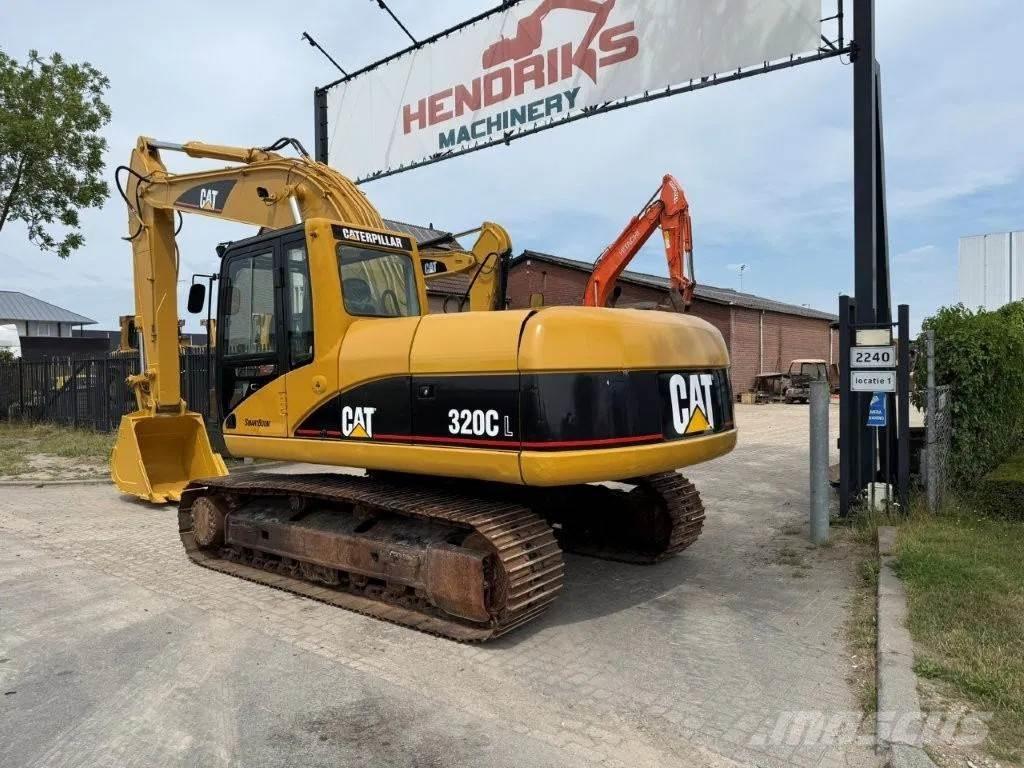 CAT 320CL Roomikekskavaatorid