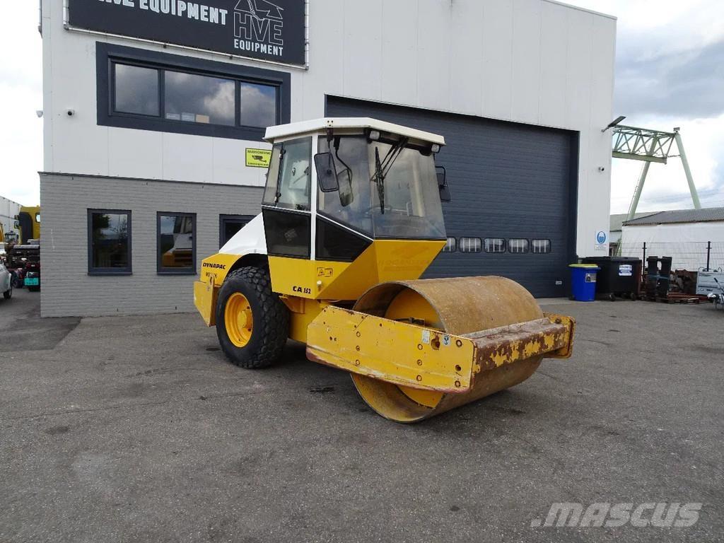 Dynapac CA152D Pneumorehvidega rullid