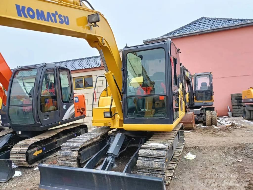 Komatsu PC 70-8 Roomikekskavaatorid
