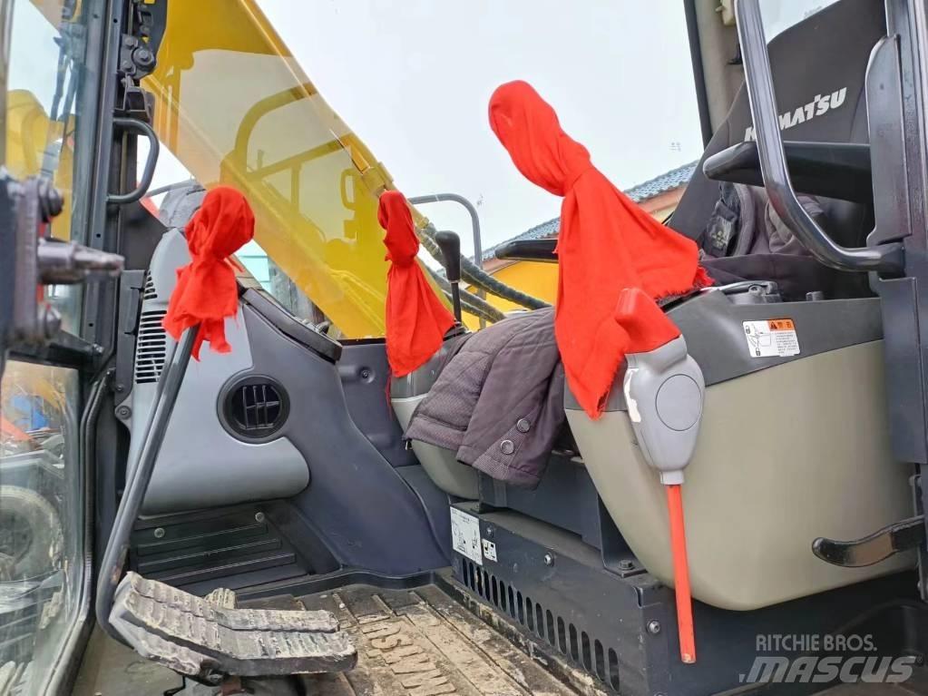 Komatsu PC 70-8 Roomikekskavaatorid