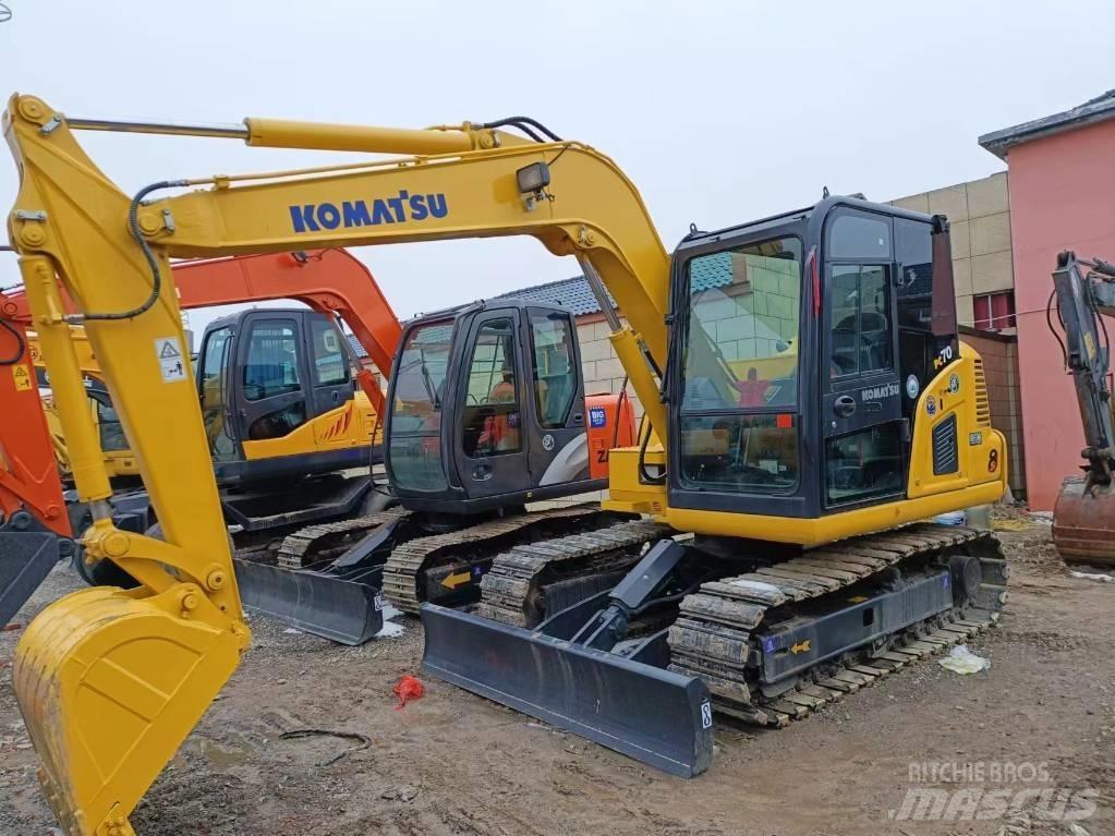 Komatsu PC 70-8 Roomikekskavaatorid
