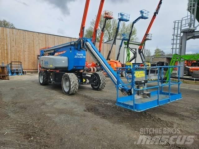 Genie ZX 135/70 Iseliikuvad poomtõstukid