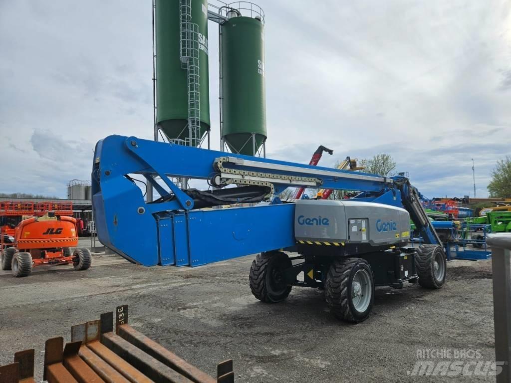 Genie ZX 135/70 Iseliikuvad poomtõstukid