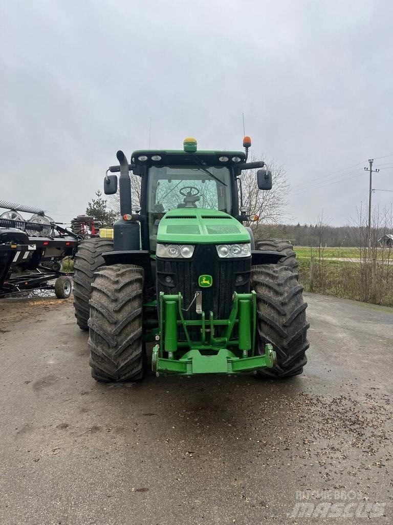 John Deere 8260R Traktorid