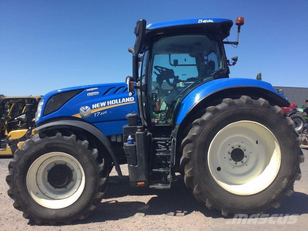 New Holland T7.225 Traktorid