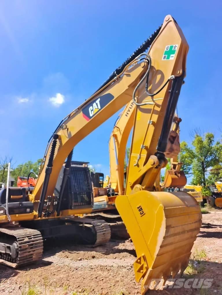CAT 324 D2L Roomikekskavaatorid