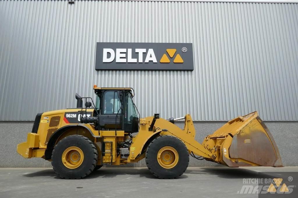 CAT 962M Rataslaadurid