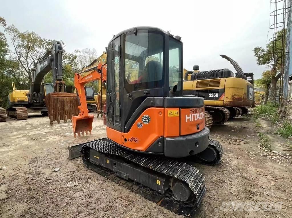 Hitachi ZX50U Miniekskavaatorid < 7 t