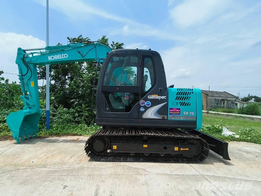 Kobelco SK 75 Roomikekskavaatorid