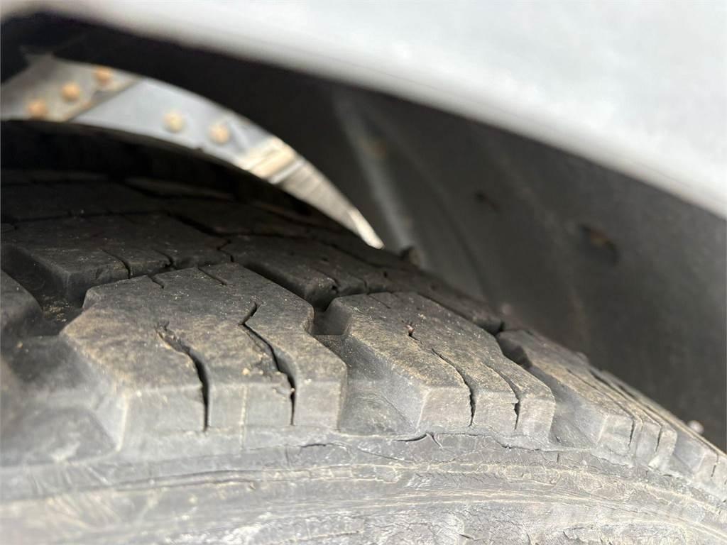 Scania R 12 L Raamautod