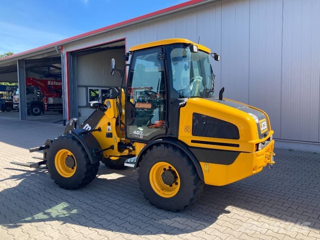JCB 407 Rataslaadurid