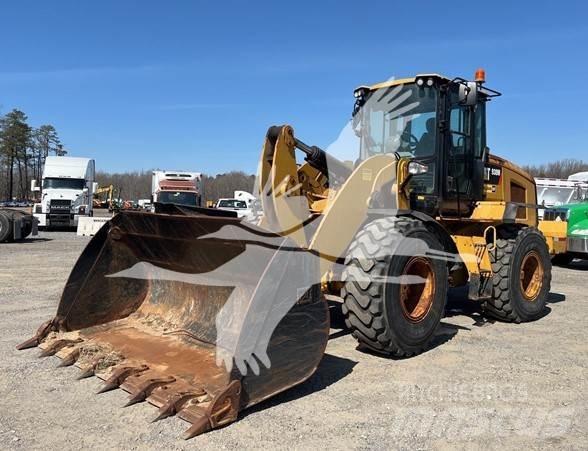 CAT 938M Rataslaadurid