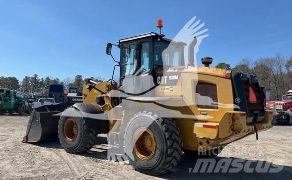 CAT 938M Rataslaadurid