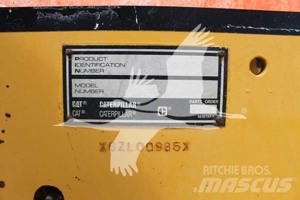 CAT D5C LGP Buldooserid