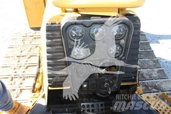 CAT D5G XL Buldooserid
