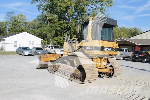 CAT D5M LGP Buldooserid