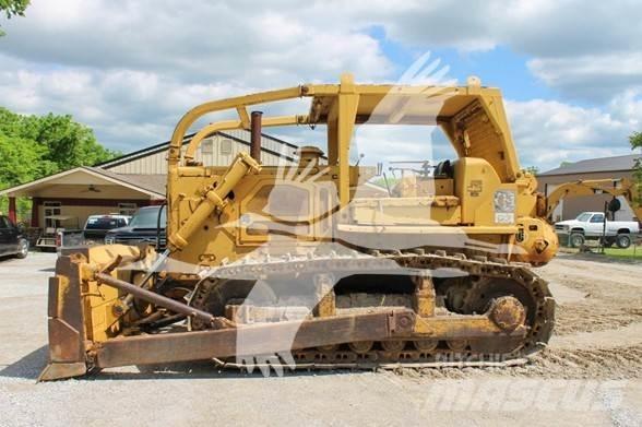 CAT D7F Buldooserid