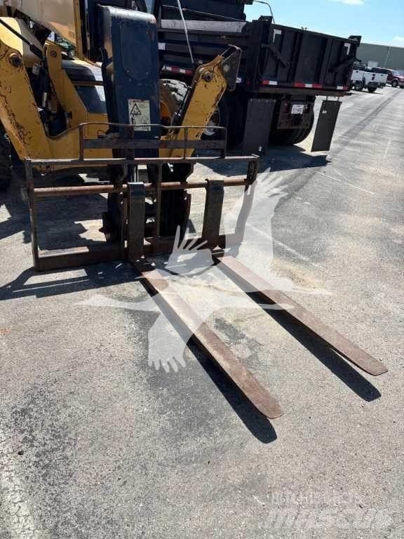 CAT TL943D Teleskooplaadurid
