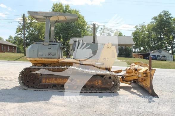 Komatsu D41P-6 Buldooserid