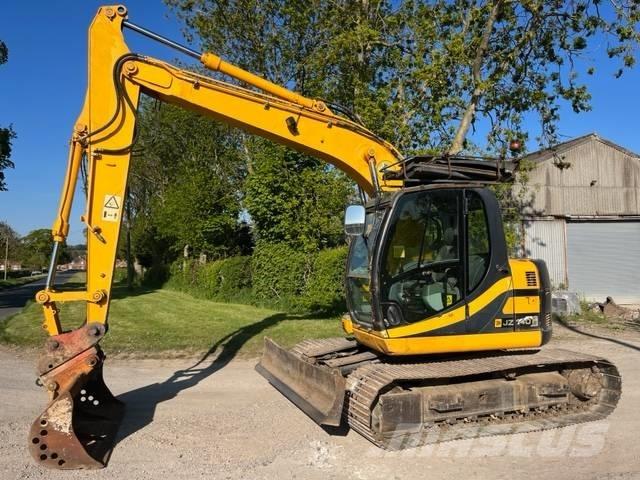 JCB JZ 140 LC Roomikekskavaatorid