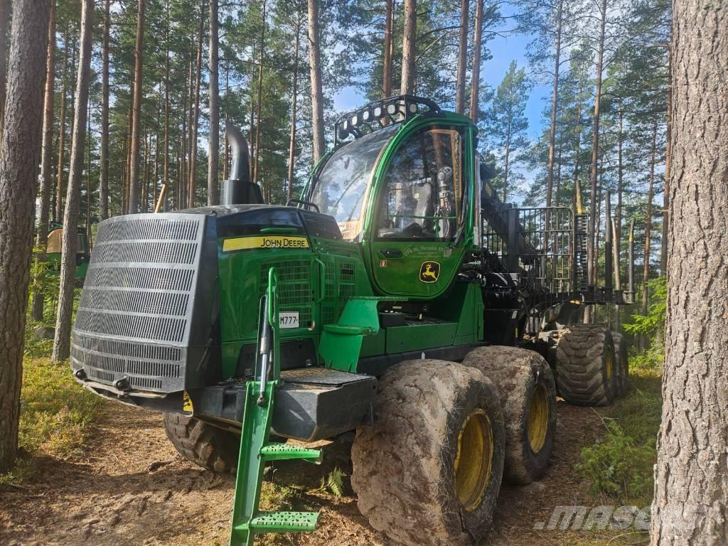 John Deere 1510G Forwarderid