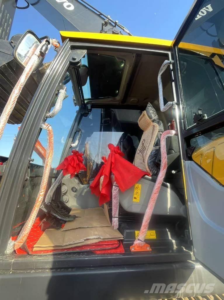 Volvo EC300 Roomikekskavaatorid
