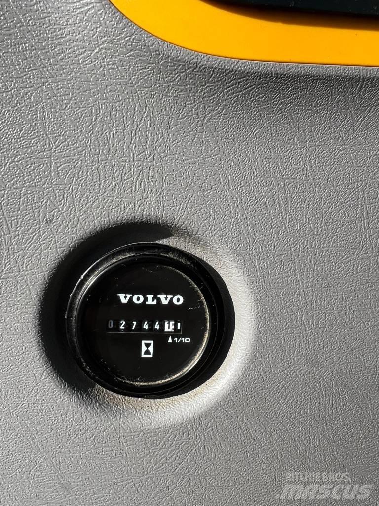 Volvo ECR 58 D Väikeekskavaatorid 7t-12t