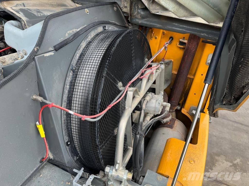 Liebherr A 316 Materjalikäitlusmasinad